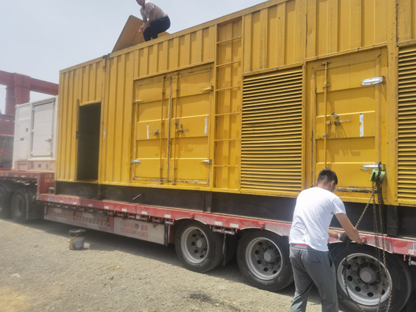 东安除了负载情况和发动机维护,还有哪些因素会影响 200kw 柴油发电机的油耗?