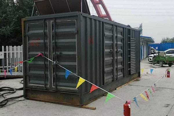 东安发电机租赁空气滤清器多久更换一次？